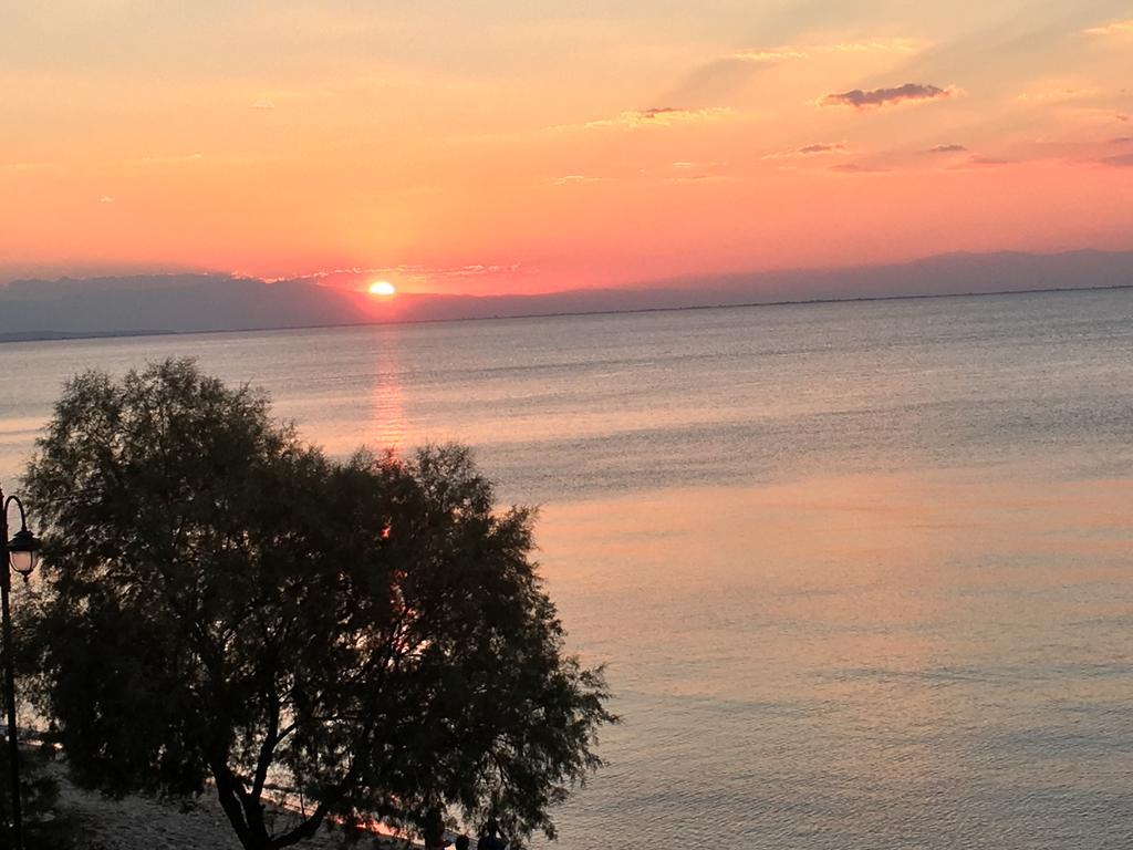 Metaxa Seafront Apartment Peraía Zewnętrze zdjęcie